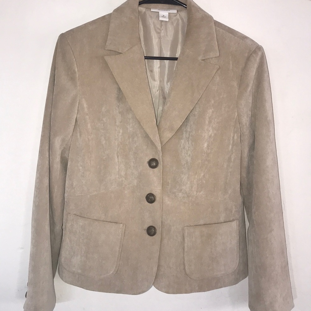 Dressbarn Women’s Vintage Lined Velvet Blazer/Jacket Tan color size M